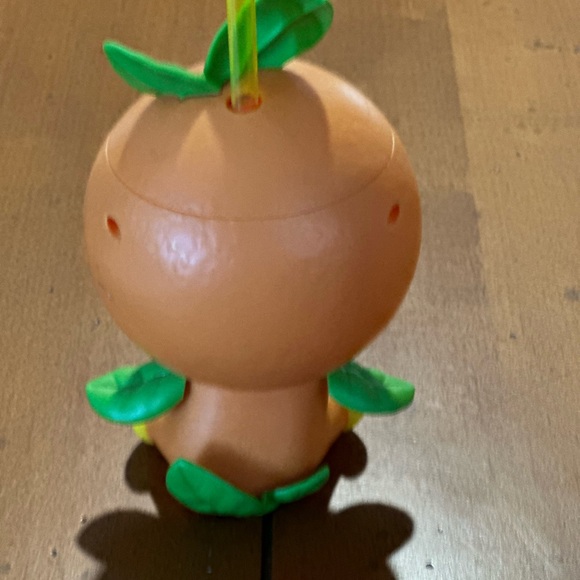 2 Disney Parks Orange Bird Sipper Cup 2019 Epcot Flower and Garden Festival - Picture 3 of 5